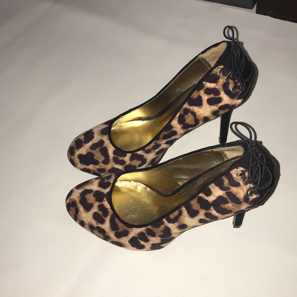 New York and Company Cheetah Print Heels